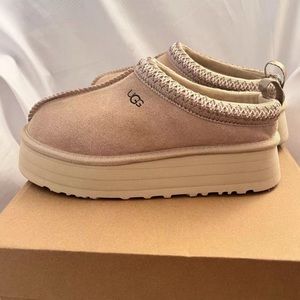 Ugg Tasman slippers
